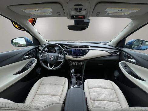 Used 2020 Buick Encore GX Essence w/ Experience Buick Package AWD/4WD image 21