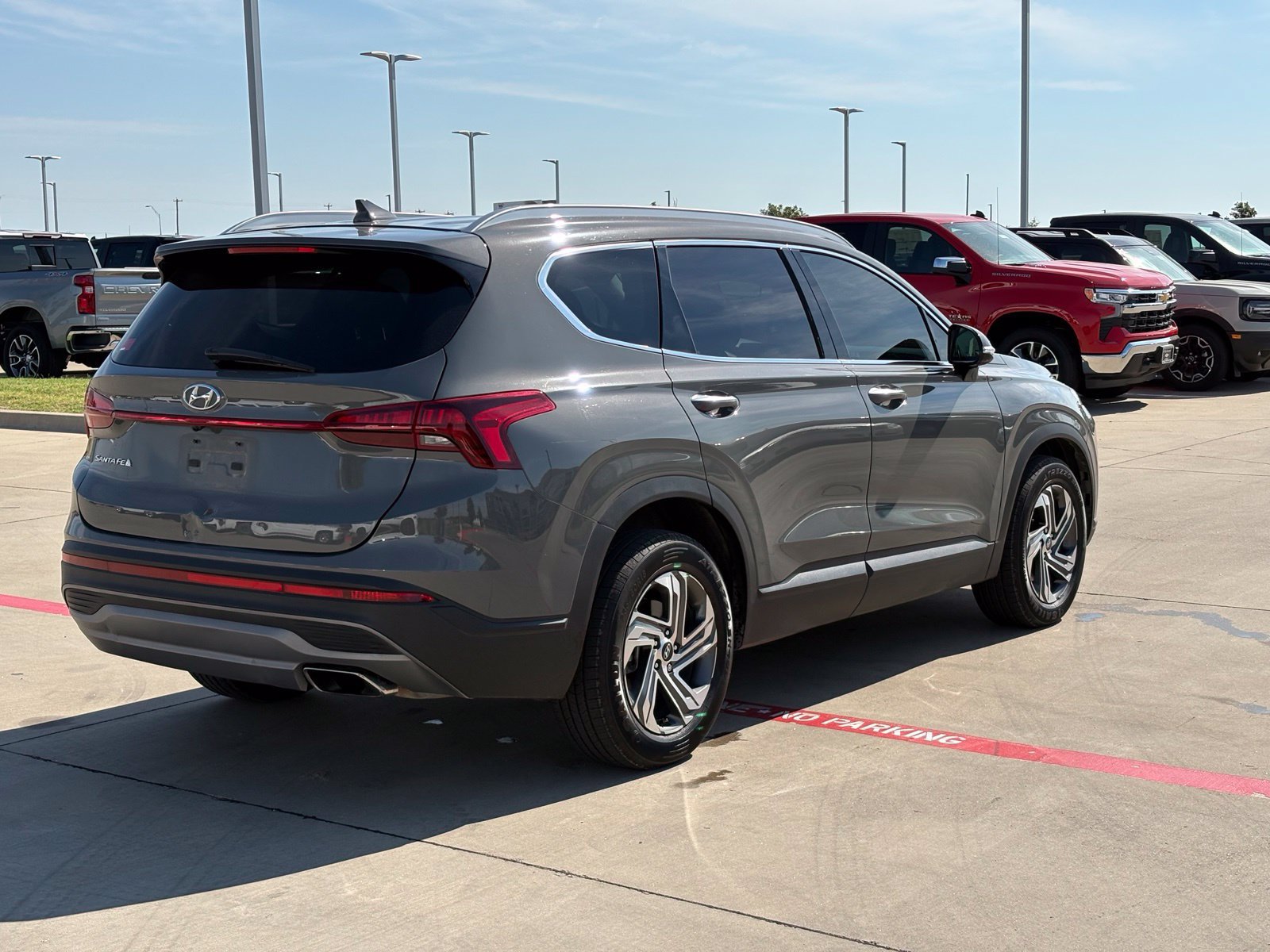 Used 2023 Hyundai Santa Fe SEL FWD image 7