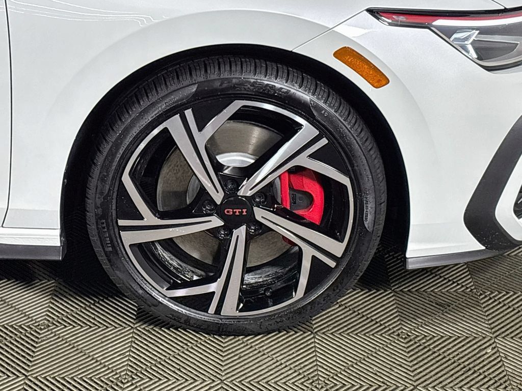New 2026 Volkswagen GTI SE FWD image 24