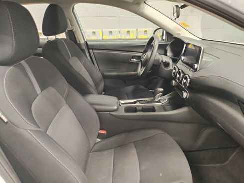 Used 2023 Nissan Sentra SV image 7