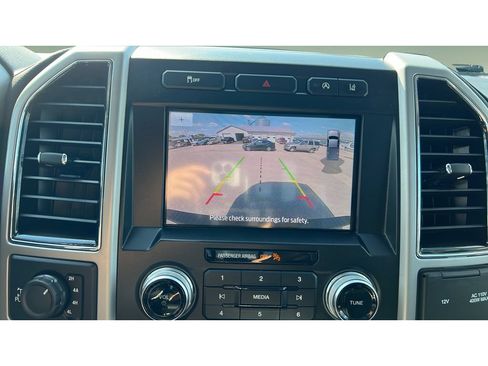Used 2020 Ford F150 Lariat w/ Equipment Group 502A Luxury AWD/4WD image 19