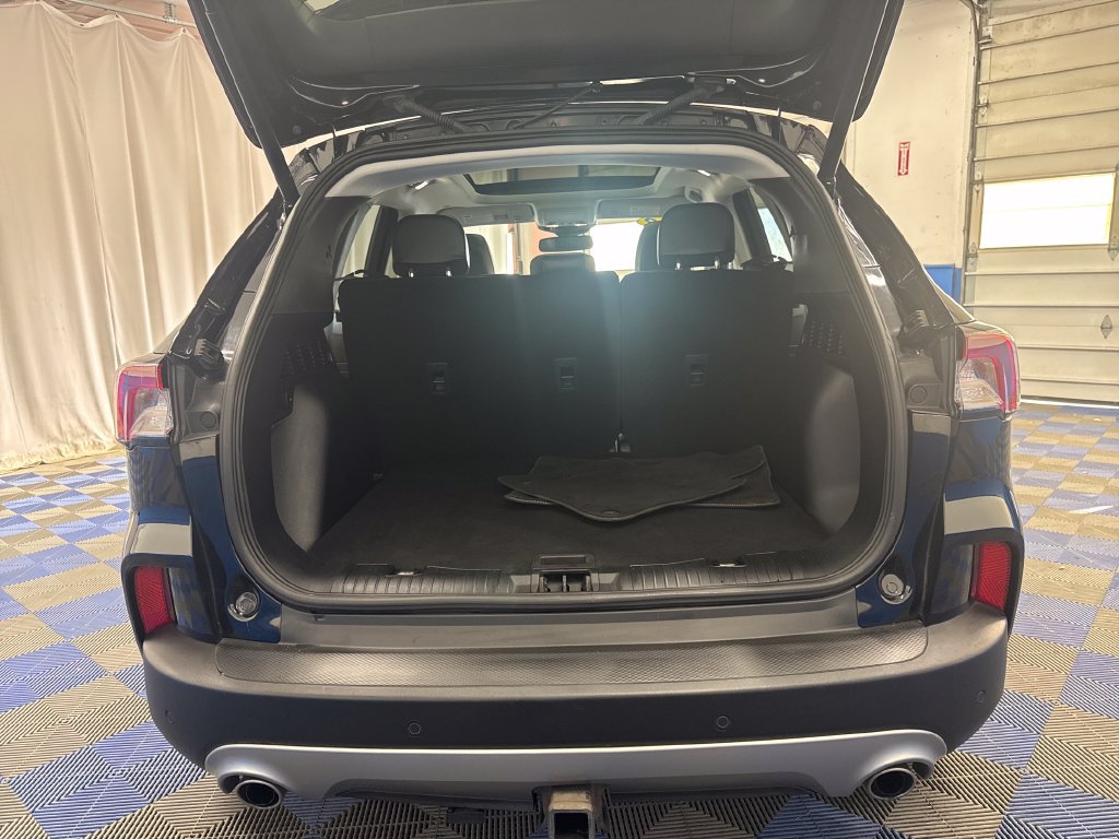 Used 2022 Ford Escape Titanium w/ Titanium Elite Package AWD/4WD image 25
