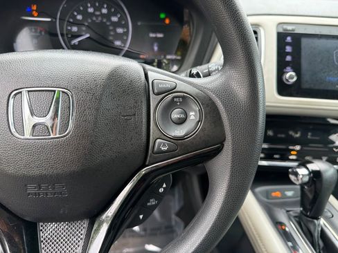Used 2020 Honda HR-V EX image 17
