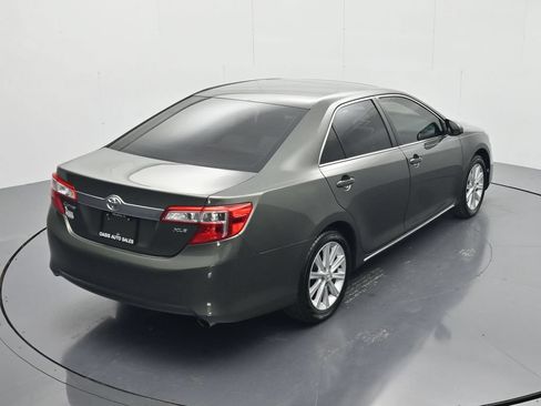Used 2013 Toyota Camry XLE FWD image 32