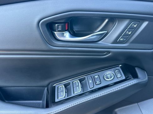 Used 2023 Honda Accord Touring image 12