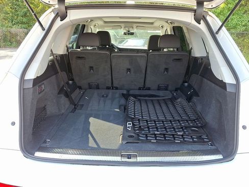 Certified 2023 Audi Q7 2.0T Premium w/ Towing Package image 30