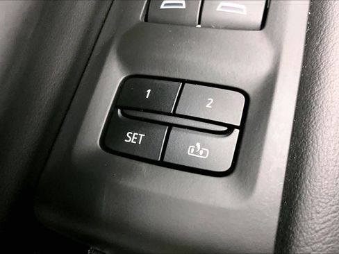 Certified 2023 GMC Yukon XL AT4 w/ AT4 Premium Package AWD/4WD image 35
