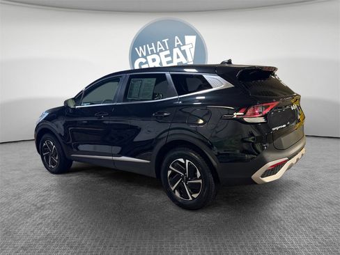 Certified 2023 Kia Sportage LX image 6