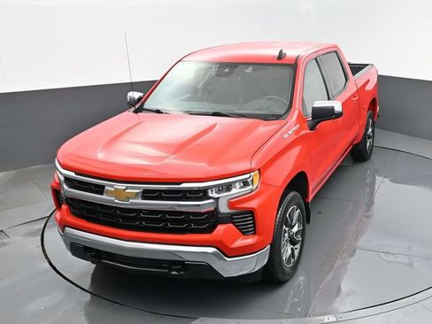 Used 2023 Chevrolet Silverado 1500 LT AWD/4WD image 20