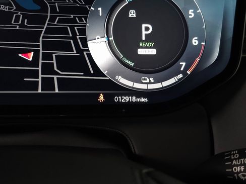 Used 2025 Land Rover Range Rover Sport Dynamic SE image 24