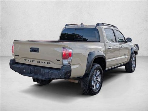 Used 2017 Toyota Tacoma Limited w/ Tow Package AWD/4WD image 5