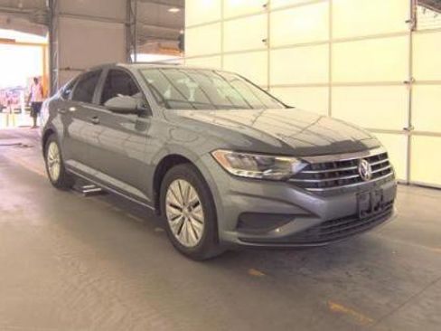 Used 2019 Volkswagen Jetta S w/ Driver Assistance Package FWD image 4