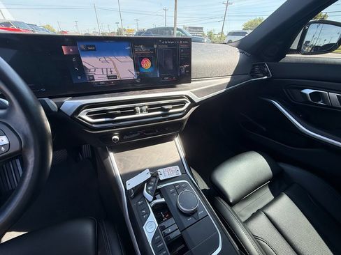 Used 2023 BMW 330e xDrive AWD/4WD image 15