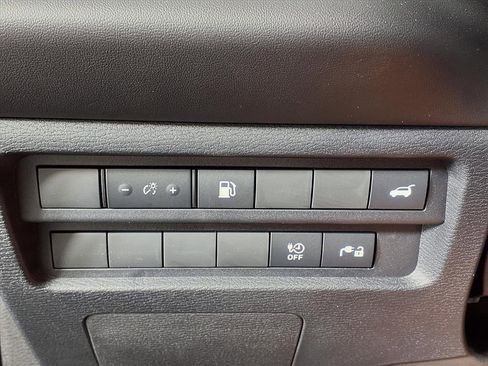 New 2025 Mitsubishi Outlander SE image 23