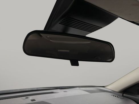 Used 2024 Nissan Altima 2.5 SV image 25