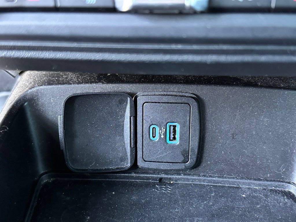 Used 2023 Ford Bronco Outer Banks AWD/4WD image 37
