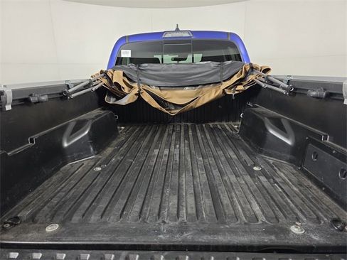 Certified 2022 Toyota Tacoma SR5 image 9