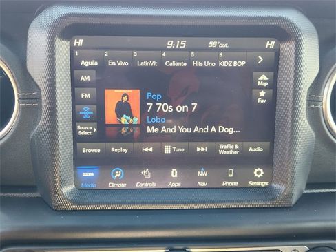 Used 2021 Jeep Gladiator Overland image 16