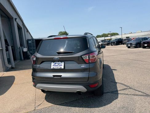 Used 2018 Ford Escape SE AWD/4WD image 5