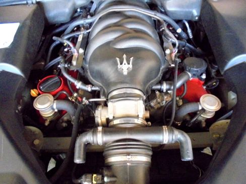Used 2009 Maserati GranTurismo S RWD image 24
