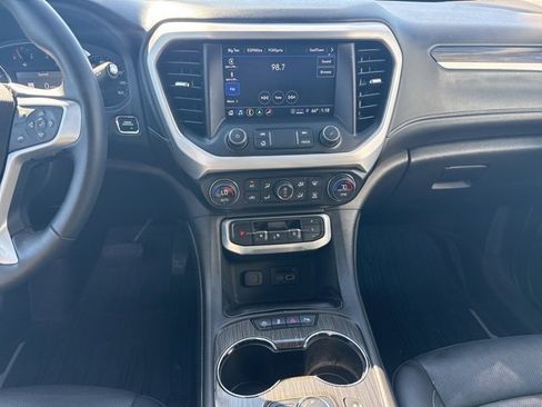Used 2023 GMC Acadia SLT w/ LPO, Floor Liner Package image 21