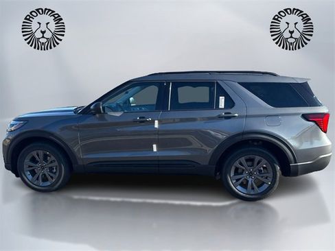 New 2026 Ford Explorer Active image 8