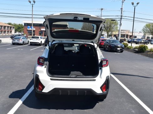 Used 2025 Subaru Crosstrek 2.0i AWD/4WD image 9