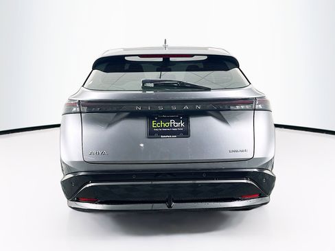 Used 2023 Nissan Ariya FWD image 7