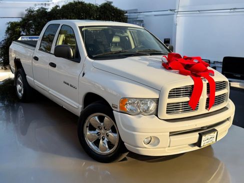 Used 2005 Dodge Ram 1500 Truck SLT image 2