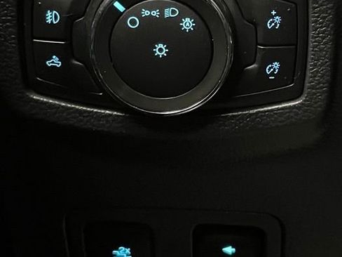 Used 2022 Ford F350 Platinum AWD/4WD image 32
