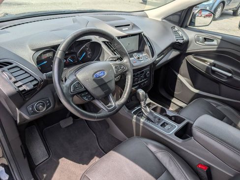 Used 2017 Ford Escape Titanium AWD/4WD image 18