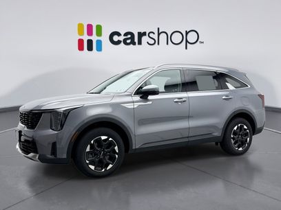 Used 2024 Kia Sorento S w/ Panoramic Sunroof Package