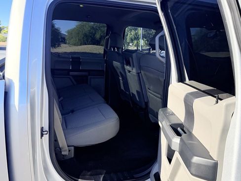 Used 2015 Ford F150 XLT RWD image 8