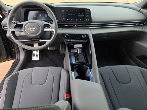 New 2026 Hyundai Elantra SEL Sport Premium FWD image 8