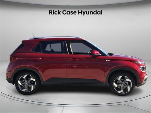 Certified 2023 Hyundai Venue Limited image 4