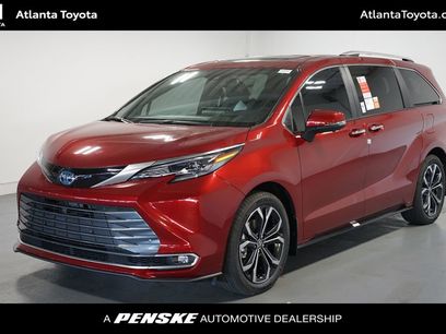 New 2025 Toyota Sienna Platinum