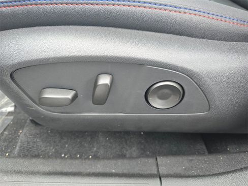 New 2026 Chevrolet Equinox EV RS image 27