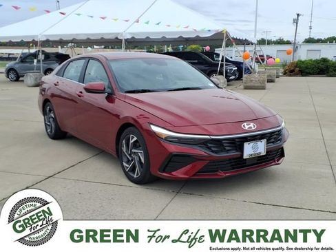 Certified 2024 Hyundai Elantra SEL w/ Convenience Package FWD image 1