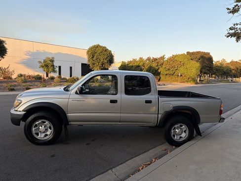 Used 2003 Toyota Tacoma PreRunner RWD image 8