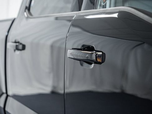 Certified 2022 Ford F150 Lariat w/ Equipment Group 502A High image 13