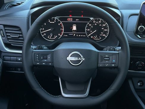 New 2026 Nissan Rogue SV w/ Cold Weather Package FWD image 20