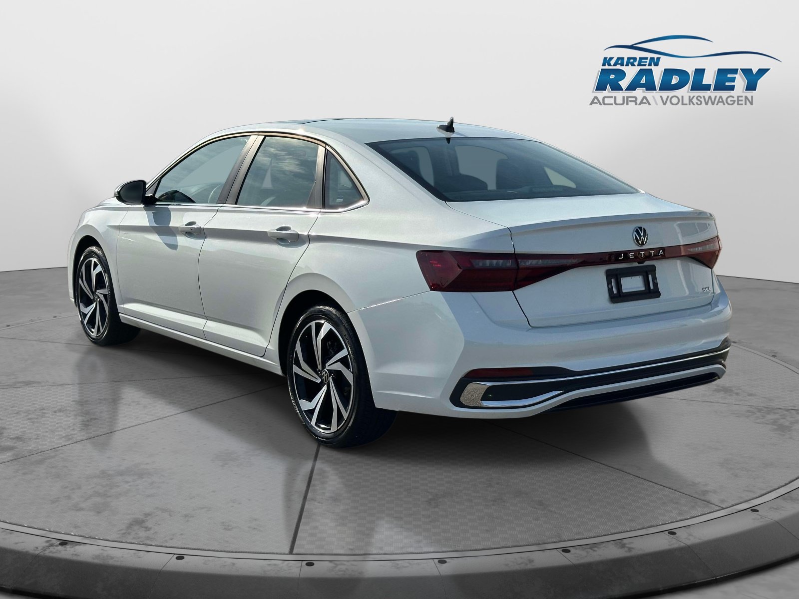 Certified 2026 Volkswagen Jetta SEL FWD image 4