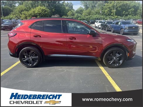 Used 2024 Buick Envision Sport Touring AWD/4WD image 9