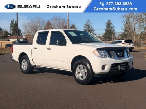 Used 2013 Nissan Frontier SV image 1