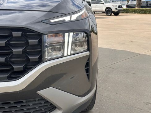 Used 2023 Hyundai Santa Fe SEL image 7