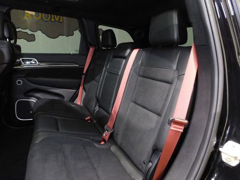 Used 2021 Jeep Grand Cherokee SRT image 76