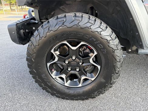 Used 2020 Jeep Wrangler Unlimited Rubicon w/ Quick Order Package 28Y Recon AWD/4WD image 10