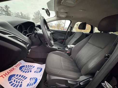 Used 2016 Ford Focus SE FWD image 18