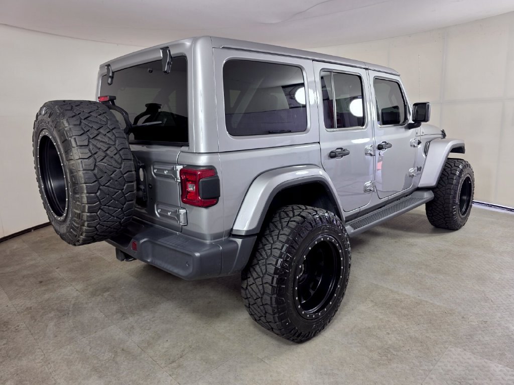 Used 2021 Jeep Wrangler Unlimited Sahara AWD/4WD image 4