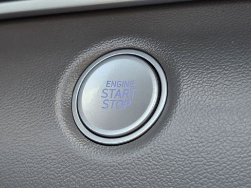 Used 2023 Hyundai Elantra SEL w/ Cargo Package image 12